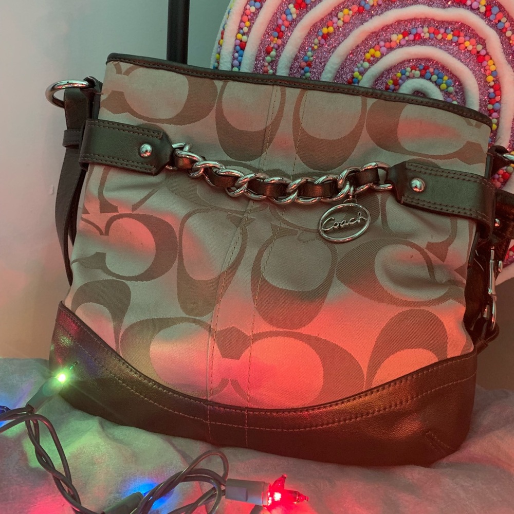 Coach Shoulder Bag 🤟🏻